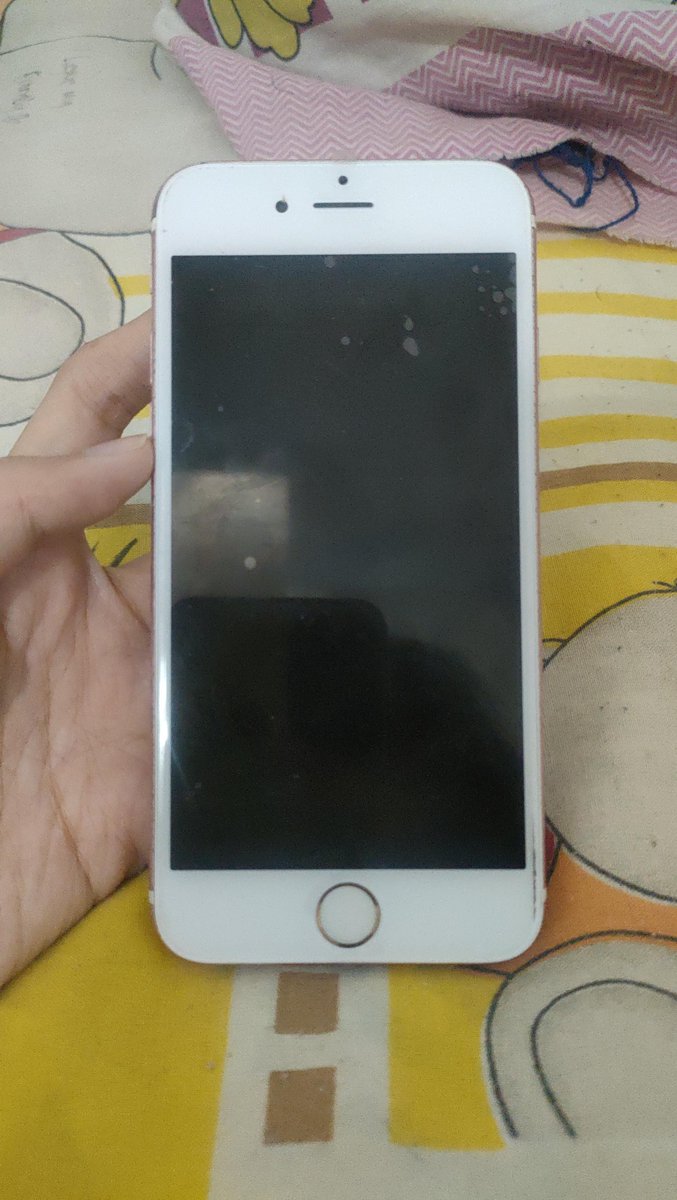 jakekayang's tweet photo. mau jual iphone 6s plase lagi BU banget #zonauangㅤ #wts #iphone https://t.co/mtSh1SMnHb