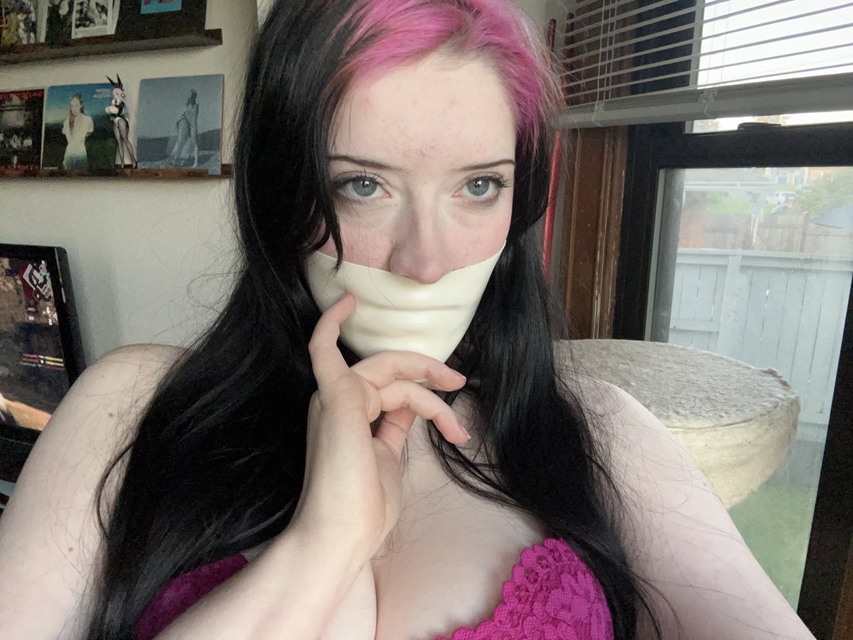 janiewins's tweet photo. shut your mouth and click that send button https://t.co/NbqeqhlTHC