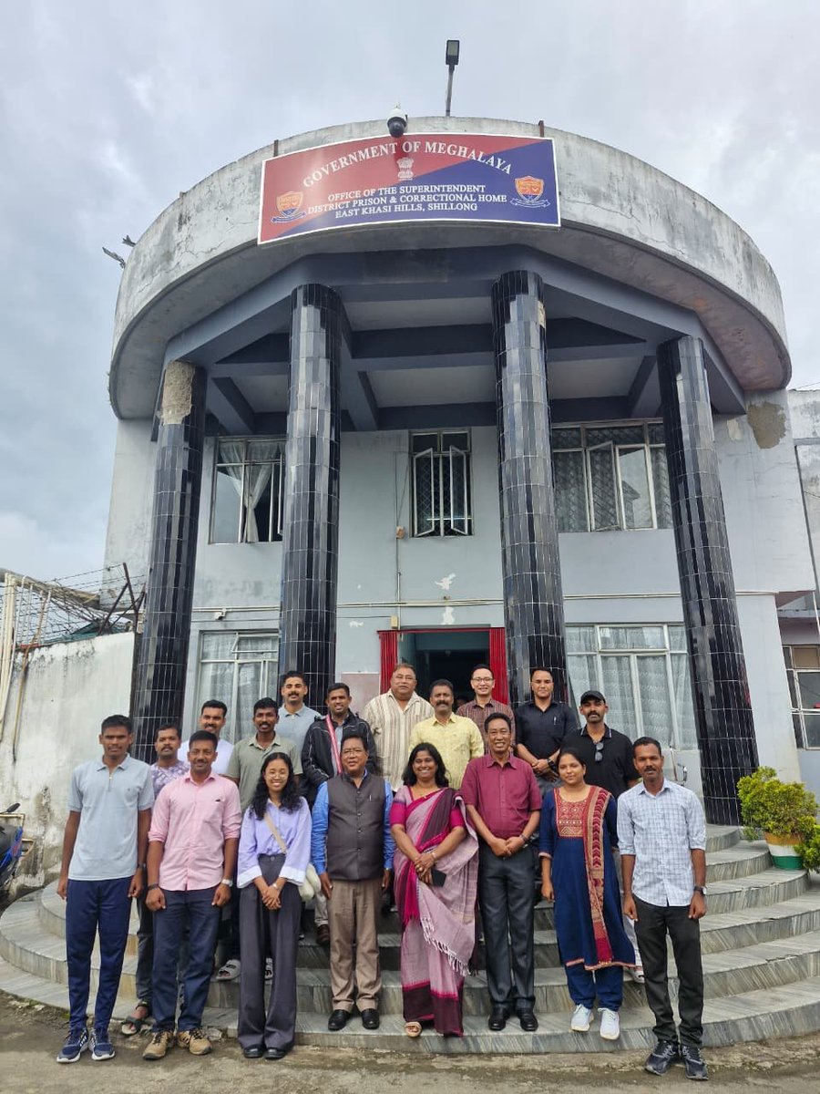 beulahemmanuel's tweet photo. Immersed in the hospitality of the Prisons of Meghalaya! Thanks to IG Sir ,the DIG Sir ,The Superintendent and his entire team for permission to visit Shillong Prison.Happy to connect with our Alumni Wankit too.., https://t.co/pVwdJuStb1