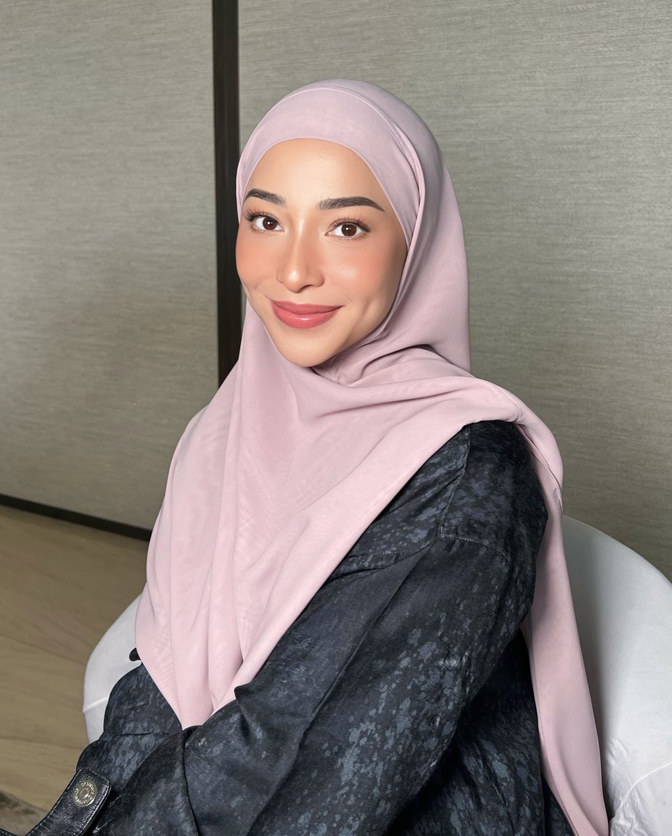 sangpengarsip's tweet photo. Nikita Willy. https://t.co/llnoeKJAbX