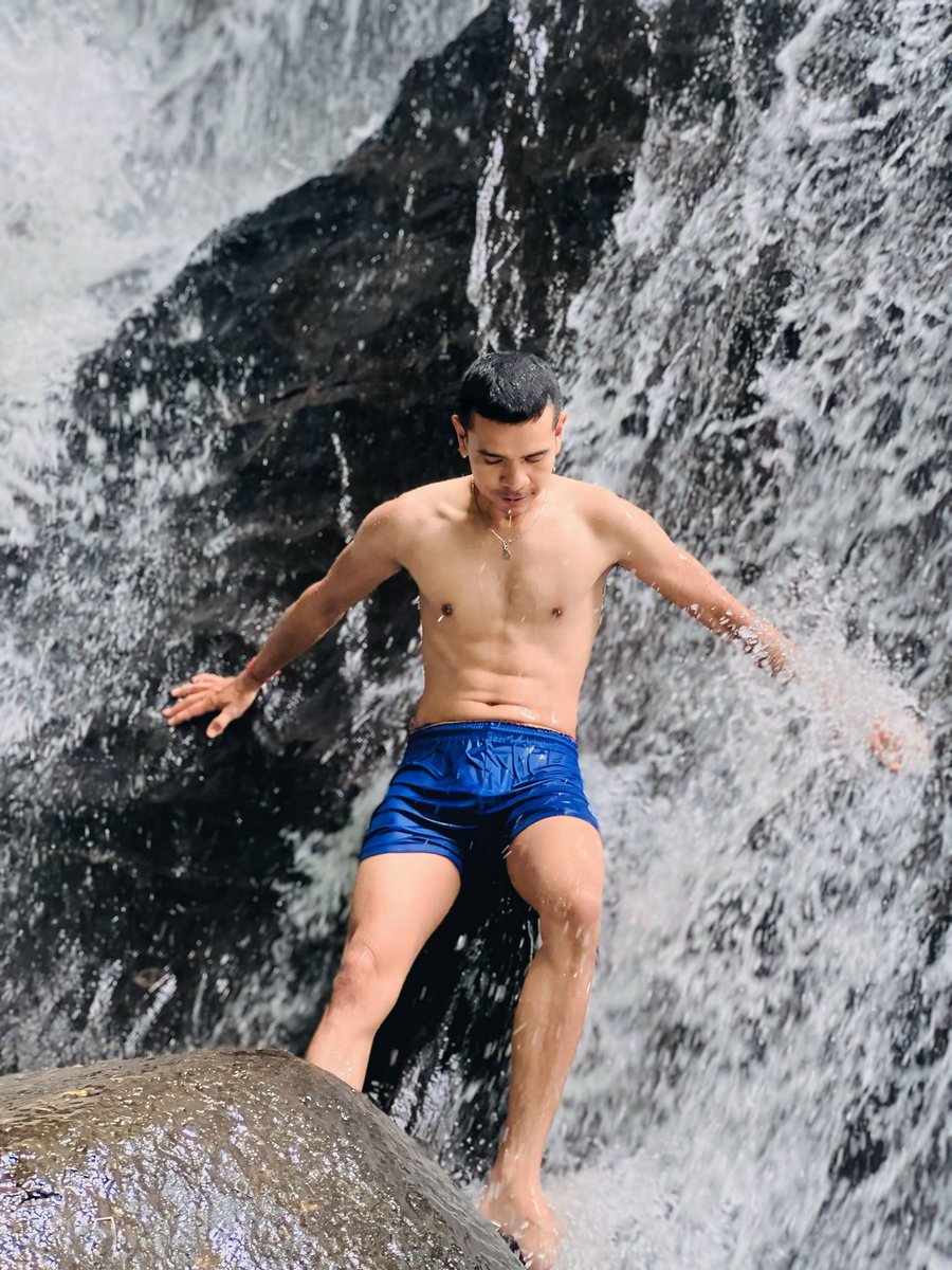 snoopyonme's tweet photo. มอนิ่งครับทุกคนนนนน ☀️☀️☀️💦💦 https://t.co/Fz5j81Sg2J