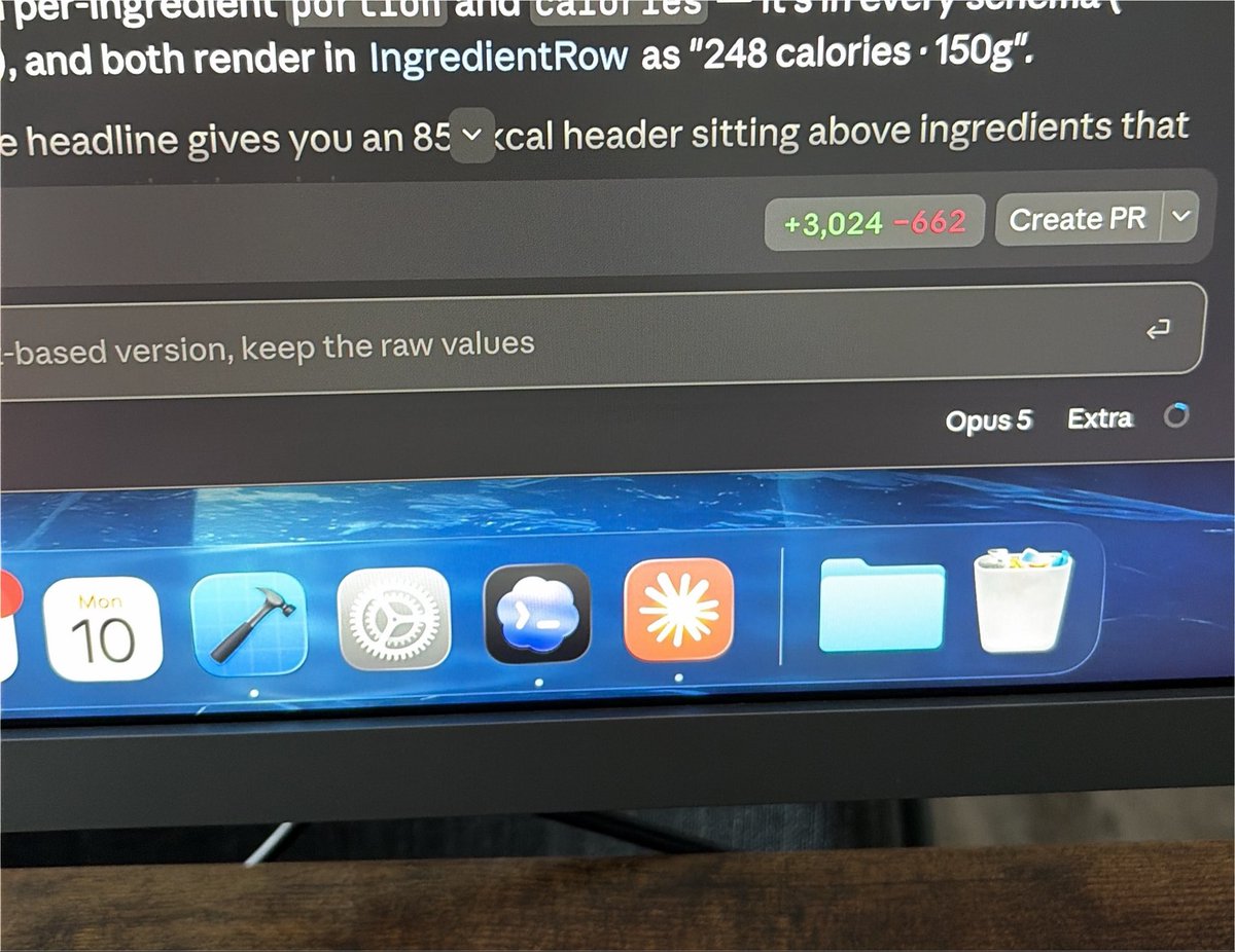 LongNguyen_39's tweet photo. Yeah, combo Codex + Claude Pro is fire, much better than Claude Max, and $40 vs $100 is a no brainer https://t.co/KmBvuGUA0S