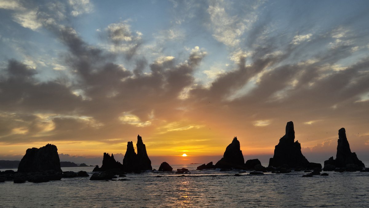 loyal_zensyo's tweet photo. めっちゃ朝日🌅 https://t.co/D1khz9dQy4