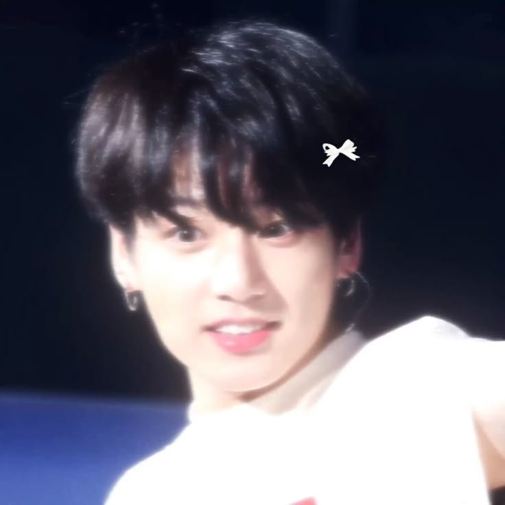 Secretsimper123's tweet photo. Koo morninggg gorgeous oomfies 💗✨
( Wish me back ) https://t.co/FEpoP2atGh