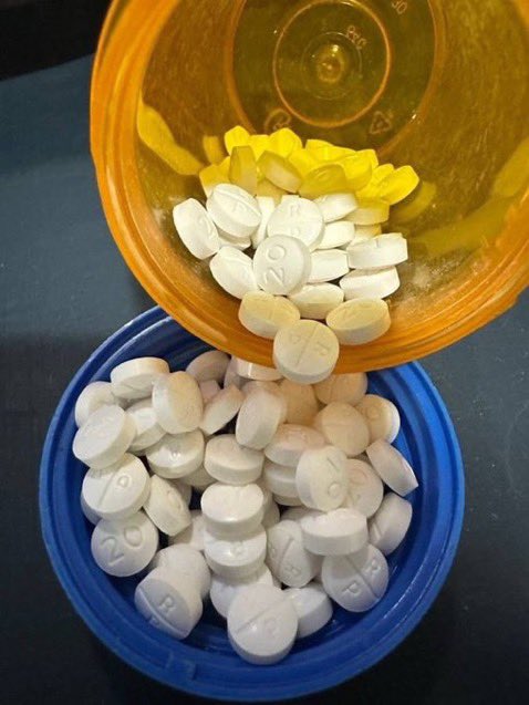 RAIKENVAMPIER's tweet photo. Imma always keep going #drugtwt keeping me focus 🧘‍♂️ #geeker #TrendingNow #Coketwt https://t.co/eKP10p9EYU