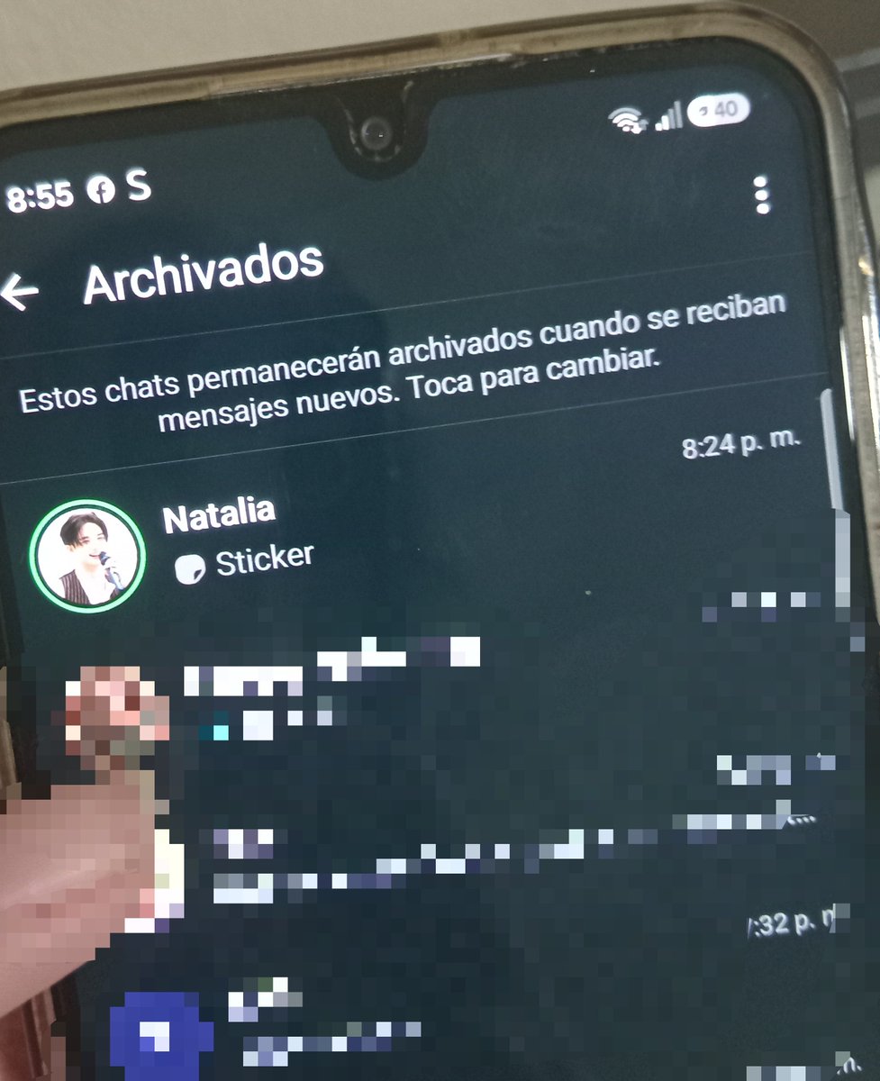 hyvniidolly's tweet photo. MI MAMÁ ME ARCHIVO????????? Y ME QUITABA MI EMOJI DE CORONA PORQUE YO ERA SU REINA https://t.co/QzPPd3lElQ