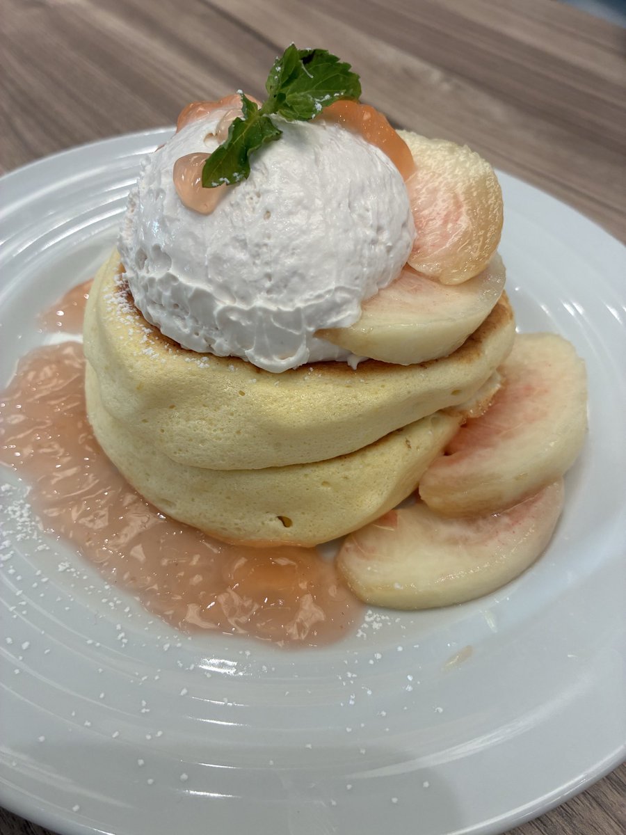 akaimassage's tweet photo. 8/11(火祝）お盆休みということで、自分も実家に帰省しております🪂

昨日は車で230k走りました🚗
群馬県のこんにゃくパークで無料こんにゃく食べて、めんたいパーク、高倉町珈琲などにいきました⛰️
両親と久々の遠出でした🚶🏽‍♂️
運転は疲れましたが、両親といい思い出になりました！ https://t.co/eulplHd9KD
