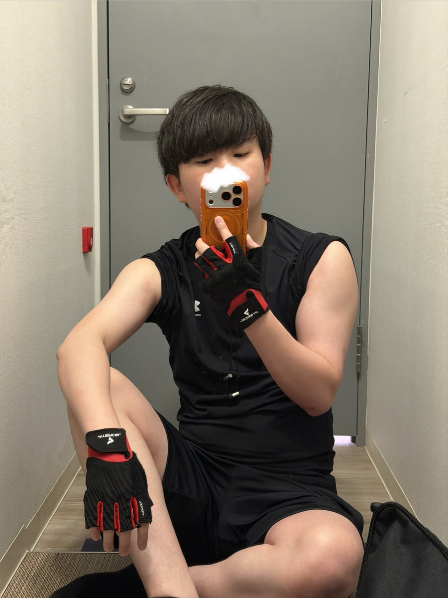 ryodeil's tweet photo. い���ねした人DM行きます https://t.co/LyVtrDPbfh