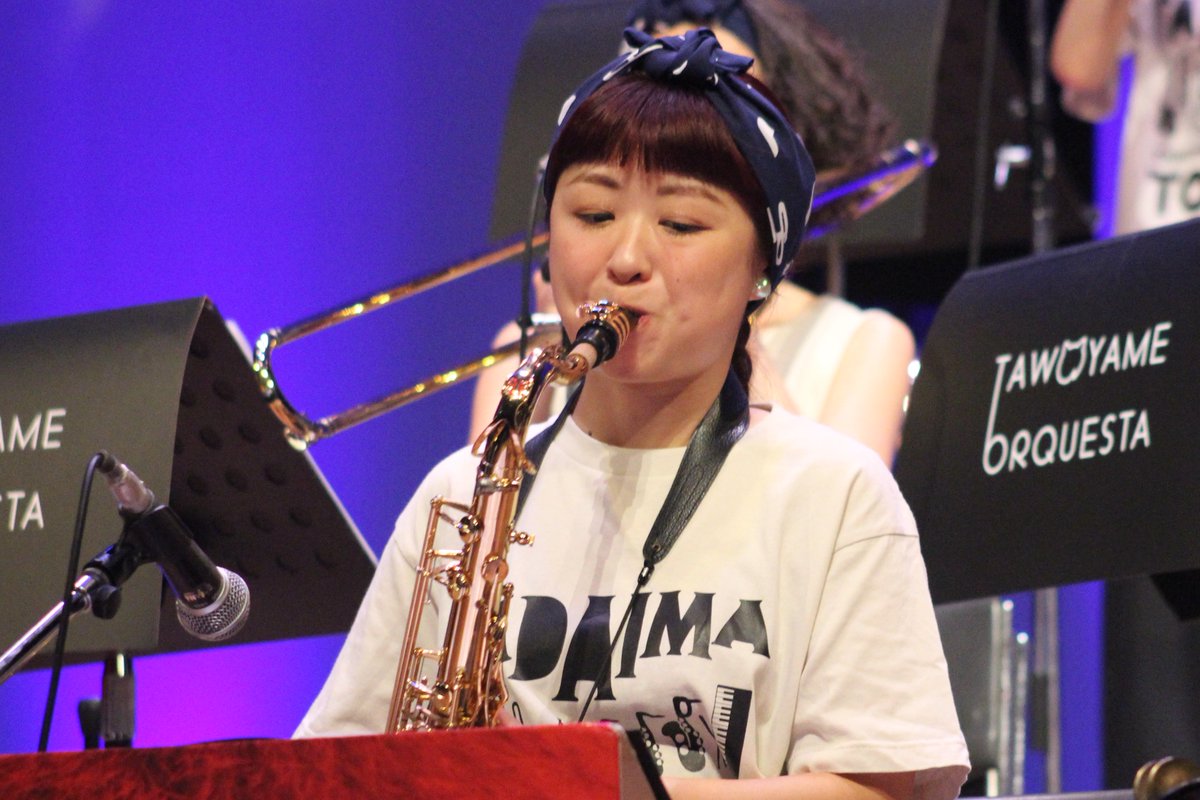 superxmachine69's tweet photo. 8/9　凱旋 Tadaima TOUR　その3

サックス隊のみなさん🎷🎷🎷🎷

#TadaimaTOUR
#たをやめオルケスタ
#加藤順子
#沼尾木綿香
#むーみん
#七海かおり https://t.co/KUiGn7pqfu