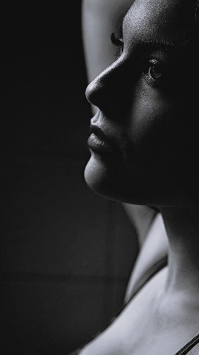 MrDaddy696's tweet photo. #Art #Beauty #Portrait #Blackandwhite 🌹 https://t.co/U6PbPzbraJ