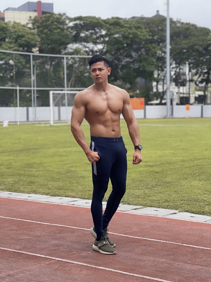 MuscleDaddySby's tweet photo. Lapangan Bogowonto
#Surabaya #Surabayarunner #Musclesurabaya #surabayamuscle https://t.co/MSERIpLSEV