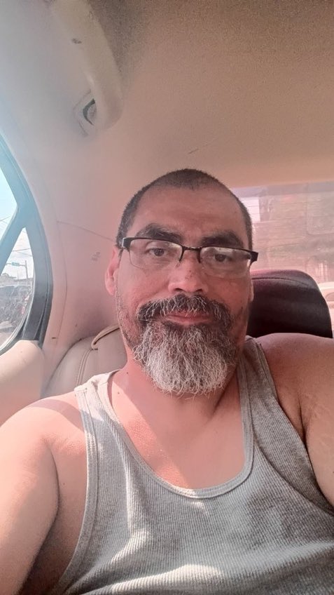Henry666578's tweet photo. Can I dm you? https://t.co/J3vg3PdOeN