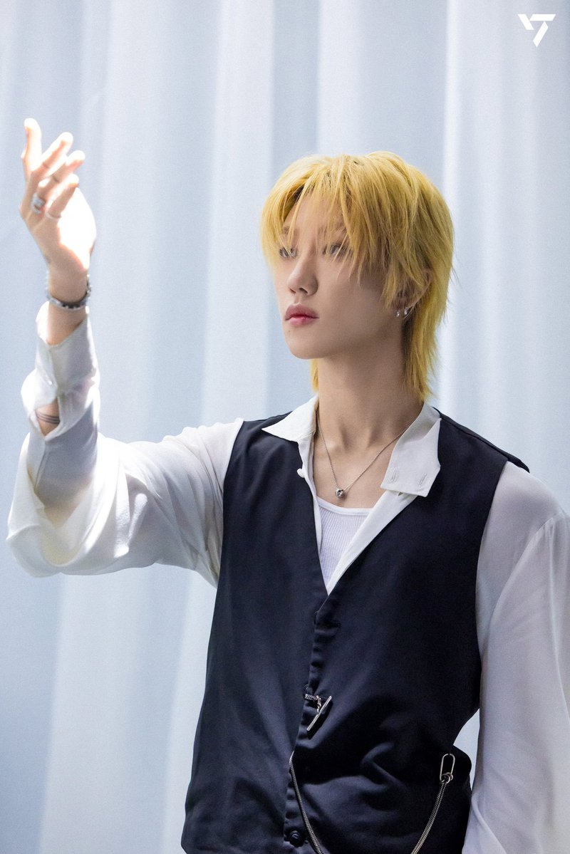 minghaocheoI_'s tweet photo. THESE MINGHAO PICS OH MY GOD????????/?!:??: https://t.co/TteyfqNWmD