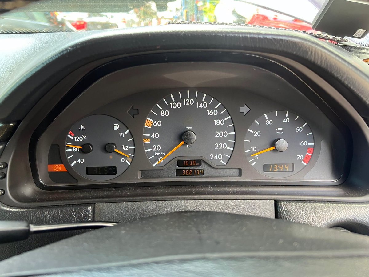 propelauto's tweet photo. HARD TO FIND✅ Mercedes W210 E200 Speedometer — TESTED & WORKING⚡
This is the real deal. Fully functional, ready to fit.
Don't sleep on this one 🚗 Limited stock & these don't last long.
Comment SPEEDO or DM NOW👇
#Mercedes #W210 #E200 #Speedometer #PropelAutoParts #Singapore https://t.co/NO7qrUZkE5