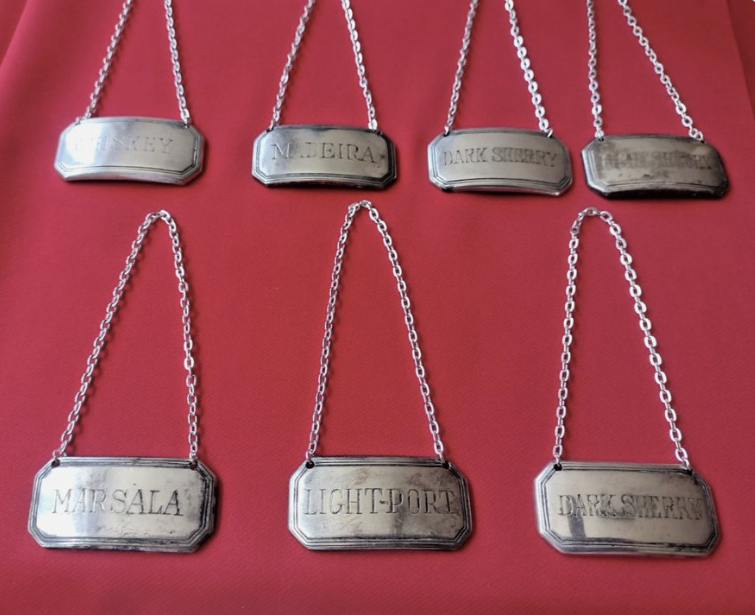 InessaW29's tweet photo. https://t.co/AMWOBcHuWC
7x Vintage DECANTER LABEL SET WHISKY MARSALA PORT SHERRY Silver Plated GIFT UK
#MHHSBD #marsala #giftideas #label #winelovers #drinks #Bar #gifts #vintage #Presents #Birthday #Oldies #home #Mancavers #daddypackage #xmastree https://t.co/bi7QCMr9FY