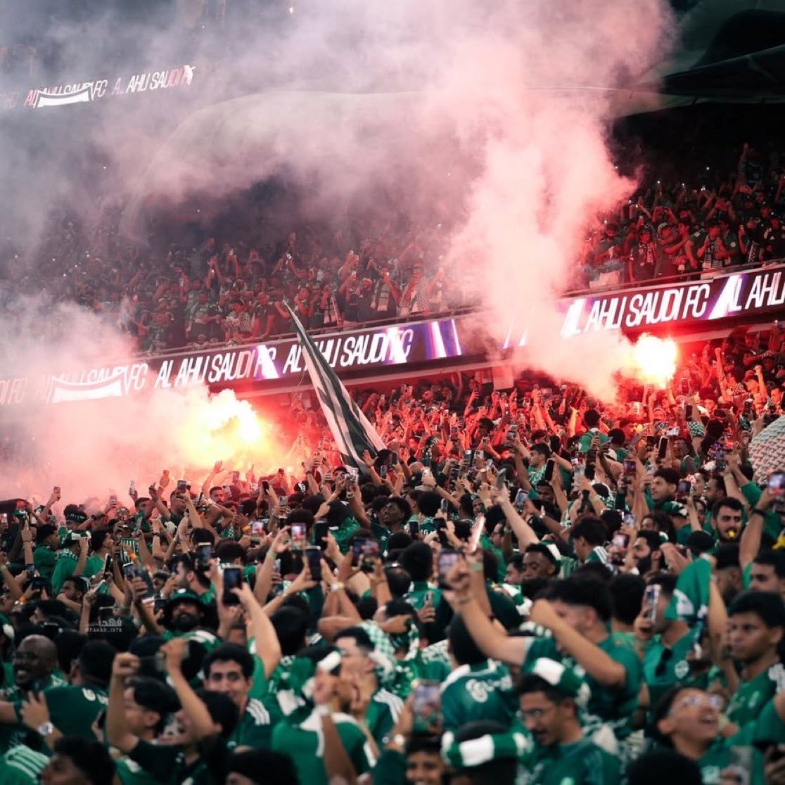 ALAHLI_PLUS's tweet photo. الاهلي نادي سعودي وسوف يشارك في محافل عالمية وقارية لماذا بدلاً من الدعم يحدث العكس وهو تدمير وعبث داخل البيت الاهلاوي 🤔؟

انصفوا مشرف الوطن 🙏🏻💚

#اوقفو_عبث_اللجنه_التنفيذيه_فالاهلي
#اوقفو_عبث_اللجنه_التنفيذيه_فالاهلي
#اوقفو_عبث_اللجنه_التنفيذيه_فالاهلي https://t.co/1yQZkYWnDZ