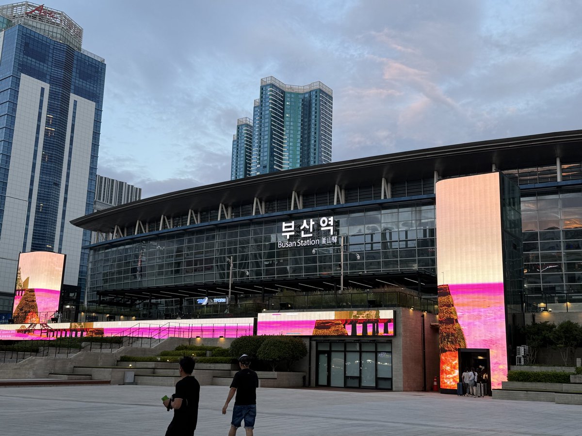 tkqhf's tweet photo. 인생 첫 부산여행 끝 https://t.co/PuKxalhAIY