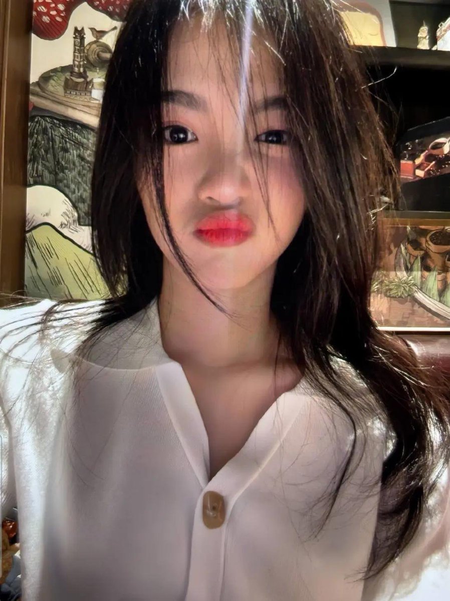 yyyudhi4's tweet photo. Erine https://t.co/yW1Mt3HbC9