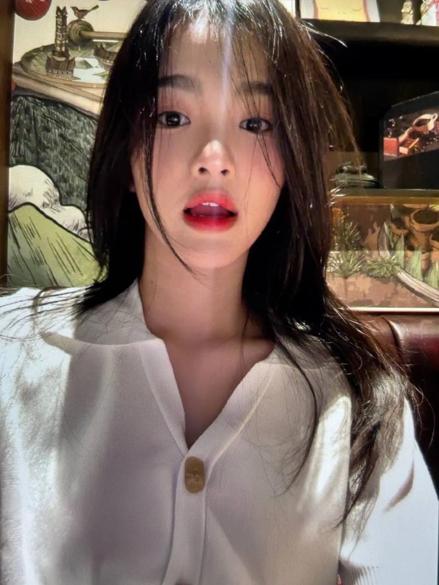yyyudhi4's tweet photo. Erine https://t.co/yW1Mt3HbC9