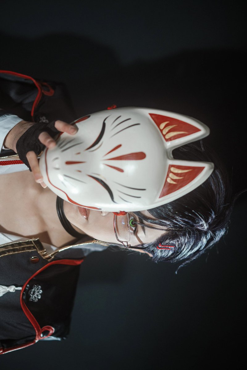 nananai_nanashi's tweet photo. 刀剣乱舞 cosplay

明石国行

_________

闇と光

裏と表

_________ https://t.co/Wqzs6lBMse