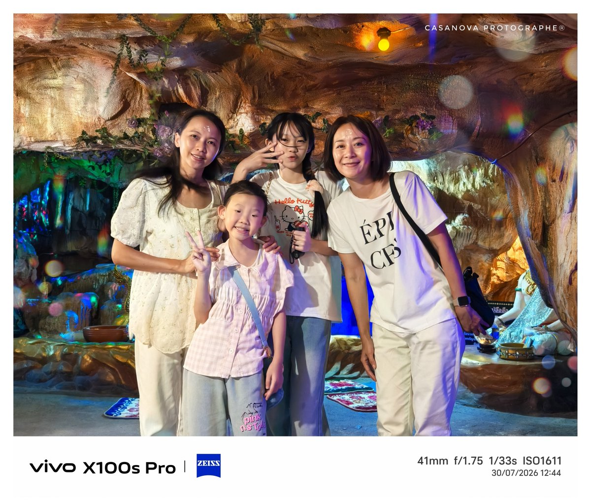 casanova_ping91's tweet photo. My Family : Happiness Moment..
Buddhist Lent Day Pay Homage..
Bang Chak Temple : Nonthaburi..
Naga Cave Buraphachan..
Vivo X100S Pro : Zeiss Mode..
App : Pics Art &amp; Lightroom..
#KohKret #Nonthaburi
#BangChakTemple
#CasanovaWeekend2026 https://t.co/tRfBSw8NLl