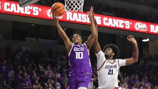 JTLOnTheMic's tweet photo. Jaden Henley is BACK for GCU — and the Lopes just became a legit 2026 Mountain West title threat. Elite scoring, defense, and leadership all return to Phoenix. Read more: https://t.co/iV1BUwbKfW https://t.co/rVB9trzlt1