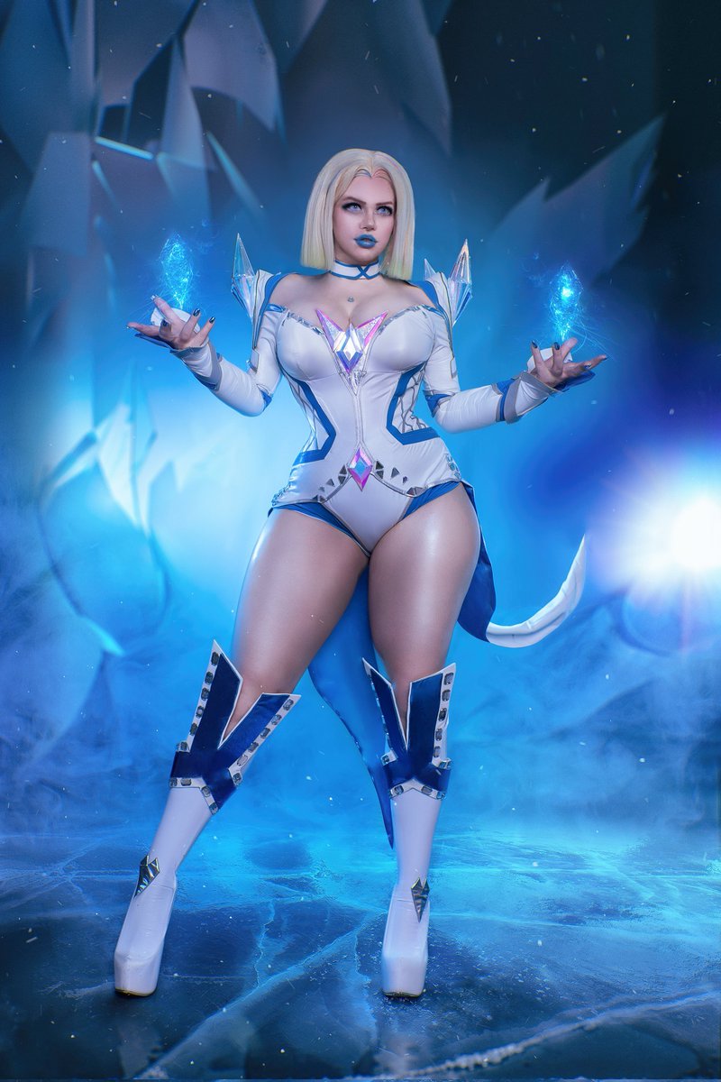 Alice_kittn's tweet photo. The Queen! 💎
#Emmafrost #MarvelRivalsㅤ https://t.co/ftOVdjqXc9