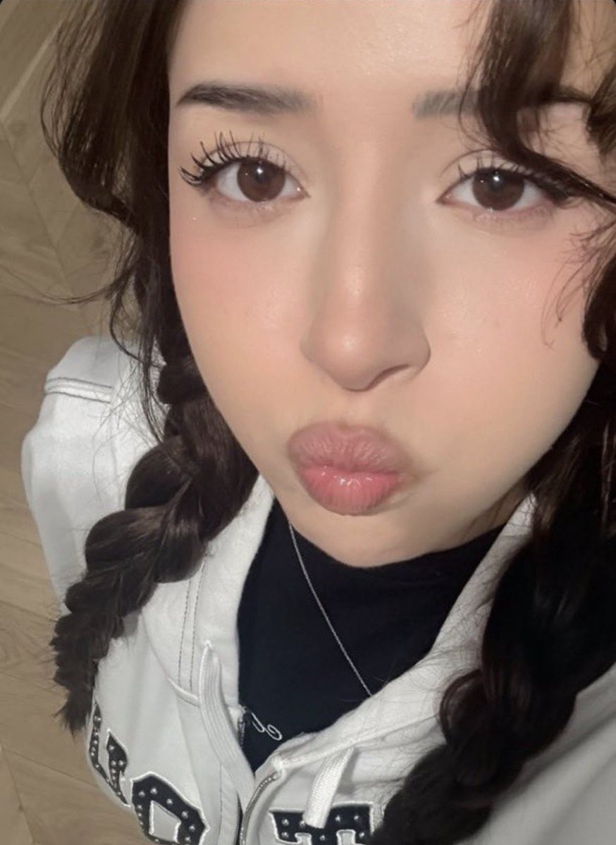 Pokishredd's tweet photo. Pokis face owns you 😵‍💫
#faceporn #pokimane #findom https://t.co/qrEvuKYcxV