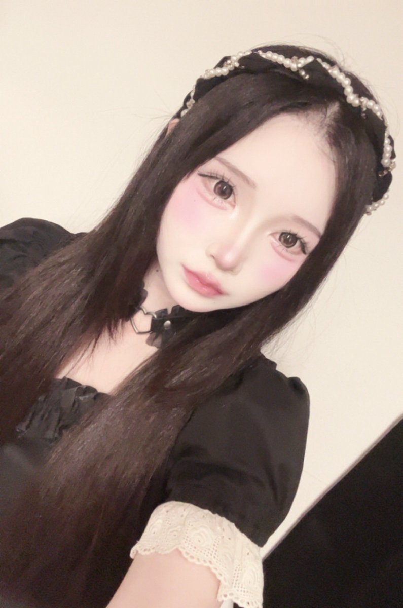 BH_hikaru's tweet photo. 出勤しました
21じまで
@andlove_akb https://t.co/AJ4wzqMKNm