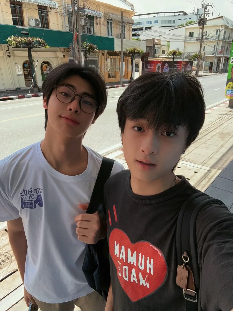 itsmeKD_'s tweet photo. สถานีต่อไป “หมอชิต”

#theewave https://t.co/vY4ATp19k7