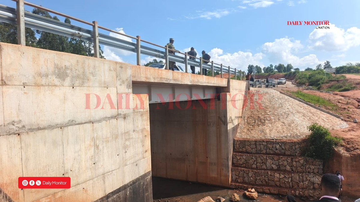 DailyMonitor's tweet photo. UPDATE: The Parliamentary Committee on Government Assurances has raised concerns over delays in completing the Shs5 billion Odrua Bridge, which connects Arua and Zombo districts, and the delayed compensation of project-affected persons. Committee chairperson Francis Zaake said the committee will press government to complete the project and ensure value for money, noting that the works were scheduled for completion in 2024. The Ministry of Works and Transport’s Principal Engineer for Bridges, William Sharpe Tumwine said compensation would be made soon following completion of the valuation exercise, while Peter Tibenderana, a representative of contractor Dynaco Construction Company said the project is 98% complete.
#MonitorUpdates
📸: Felix Warom Okello