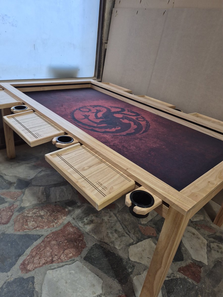 GallotaMax's tweet photo. #FMLUZU por aca hacemos mesas para juegos de mesa!

https://t.co/TmNumM3GrJ https://t.co/sIxUg079gG