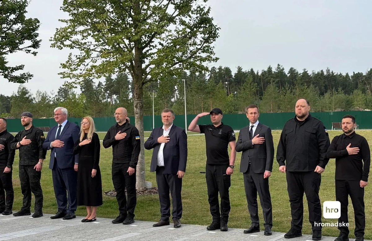 peissan1's tweet photo. Хватило бы одной ракеты, чтобы закончить войну. https://t.co/1RyHi4VKTT