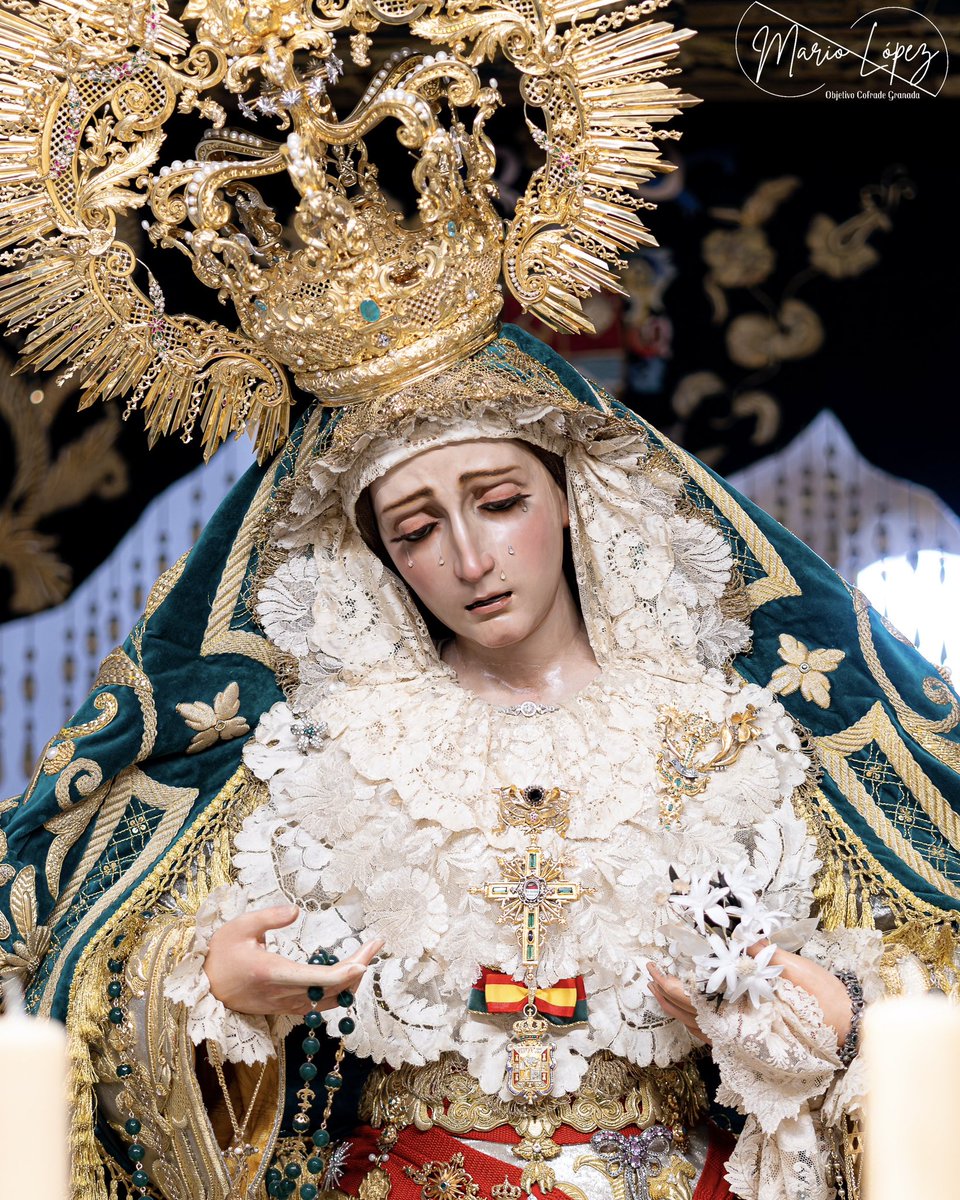 CalleGanivet_'s tweet photo. Martes y día 18… 

Hoy más que nunca, Esperanza para toda Granada.

#SemanaSanta #Granada https://t.co/aYyVvMv7y8