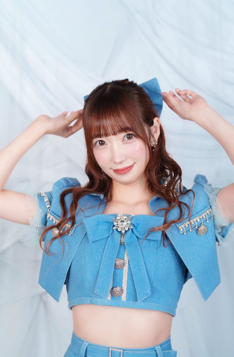 LunaMoon_idol's tweet photo. 🌙アー写公開🧡

──── ･ ｡ﾟ☆: *.☽ .* :☆ﾟ. ─────

☾ユニコーン・リョーカ
☾@artemis_ryoka 
☾担当カラー ピーチオレンジ
✨アルテミスの翼と兼任

☾「もう両思いなの、気づいてる？♡」

──── ･ ｡ﾟ☆: *.☽ .* :☆ﾟ. ─────

 #LunaMoon #りょーかと両思い https://t.co/nbclVZ9ua2