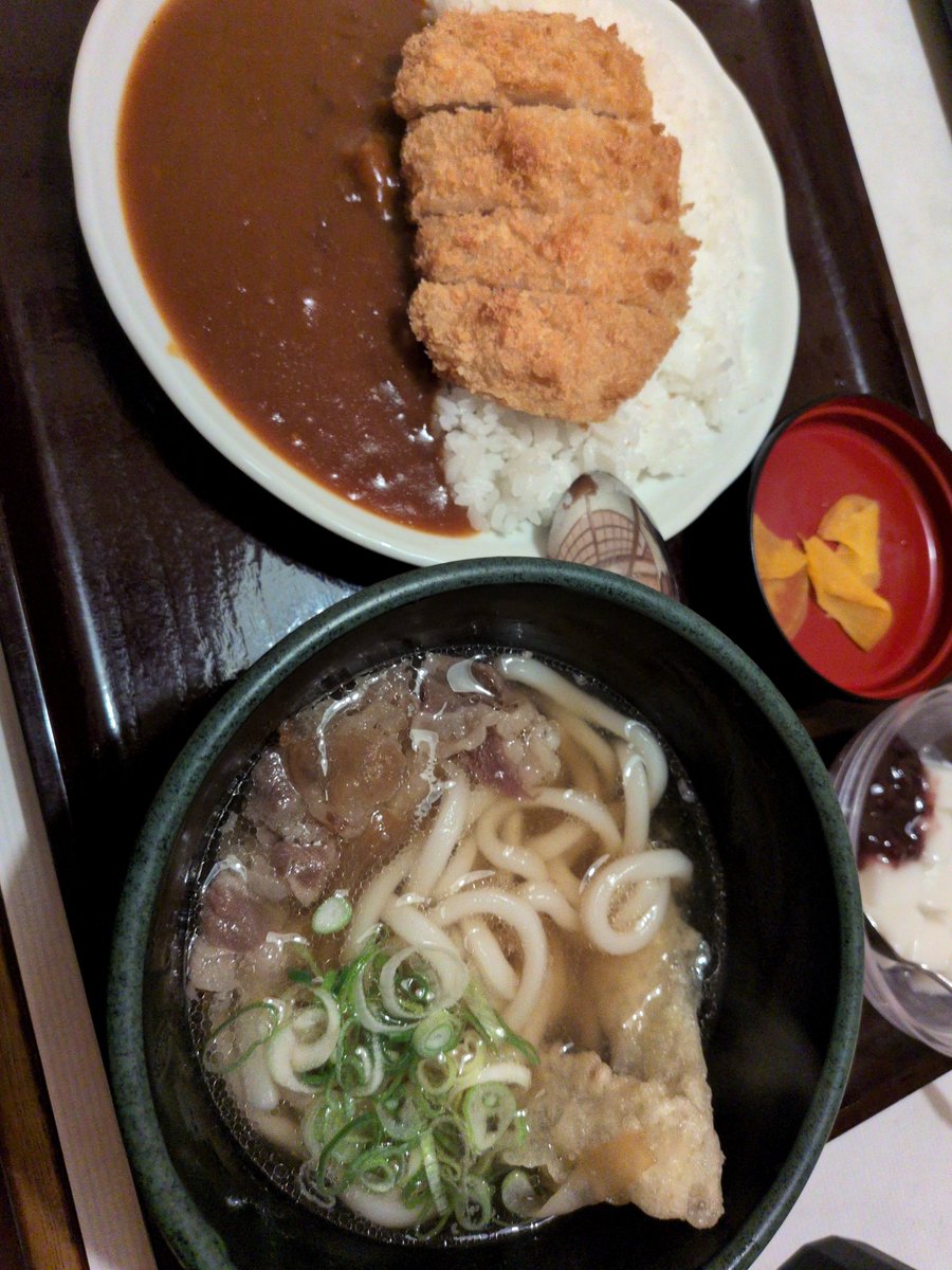 norichan2nd's tweet photo. 久々に
ごぼ天うどん
うまうま😋 https://t.co/A0rG1C9aCG