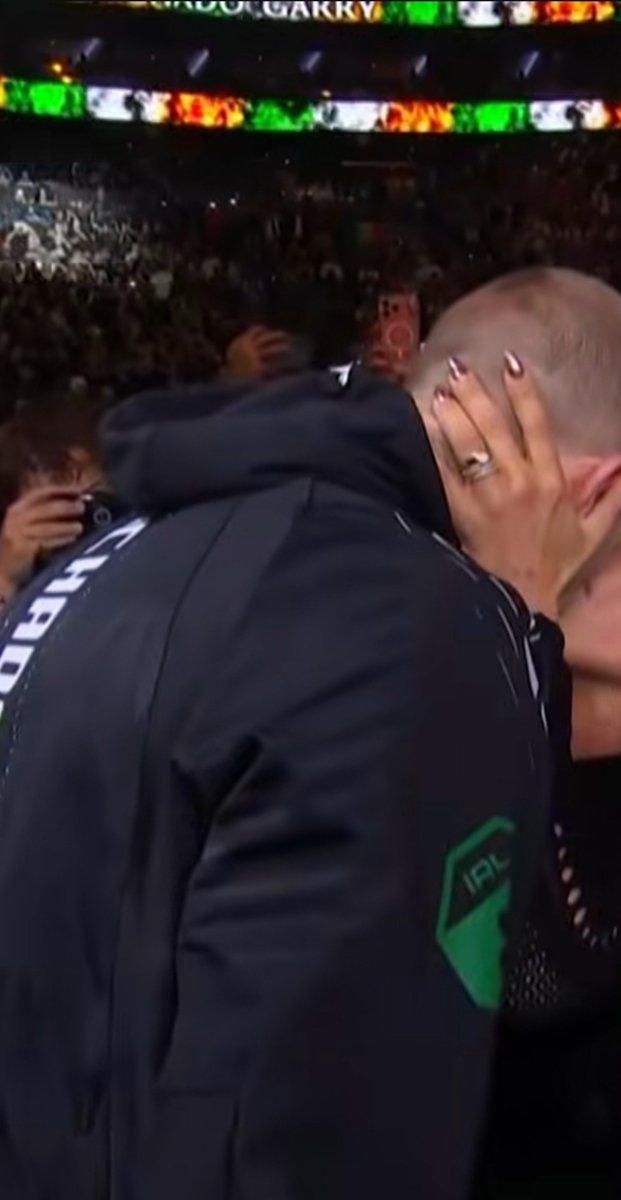 pipeshotgun's tweet photo. Kisses his wife and mother of his child and then kissed the love of his life Carlos Prates https://t.co/zlWVtwAIRD