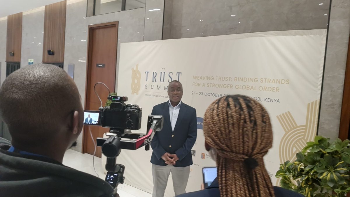 aladinstitute's tweet photo. Happening this morning, #TheTrustSummit Private Sector Roundtable for the #TrustSummit26 discussing Trust as an Economic Asset through strengthening public-private dialogue, regional economic cooperation and digital trust. #WeavingTrust https://t.co/JpRbliD0uL