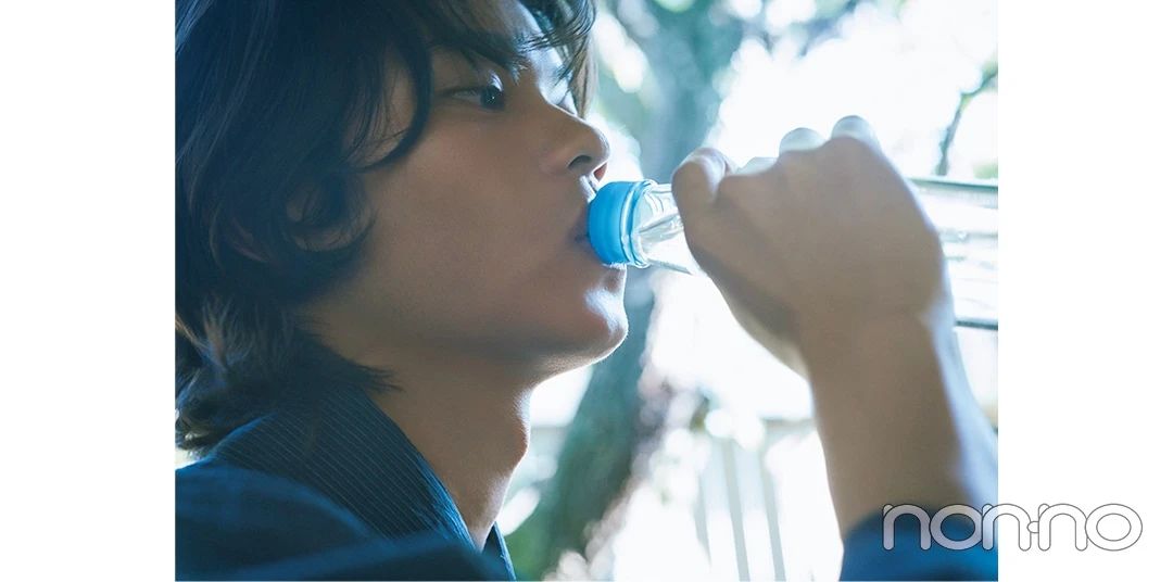 nonno_staff's tweet photo. #黒川想矢 さんと浴衣で見る夏の夢🌻

子どもの頃の夏は毎日甚平⁉
映画『国宝』を機に浴衣好きに❔

黒川さんの浴衣愛を掘り下げてみました🎤✨
▶▷https://t.co/3RJDOnZoQw https://t.co/SBOBtugOOn
