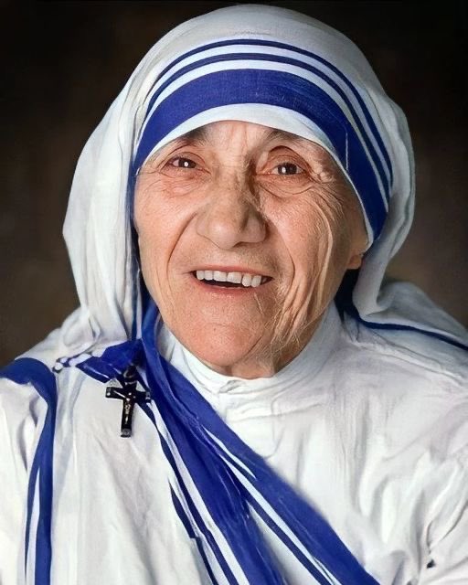 chiamaka___o's tweet photo. "When you have nothing left but God, you have more than enough to start over again."
 
— Saint Mother Teresa https://t.co/erkPQXi0dm