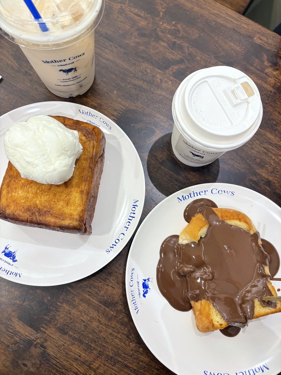tyu1117star's tweet photo. ไม่กินนมแต่เพื่อนทุกคนบอกนมตุ๋นอร่อยมากจริง หนมปังก็อร่อย 🥹 https://t.co/zWBOTojjUL