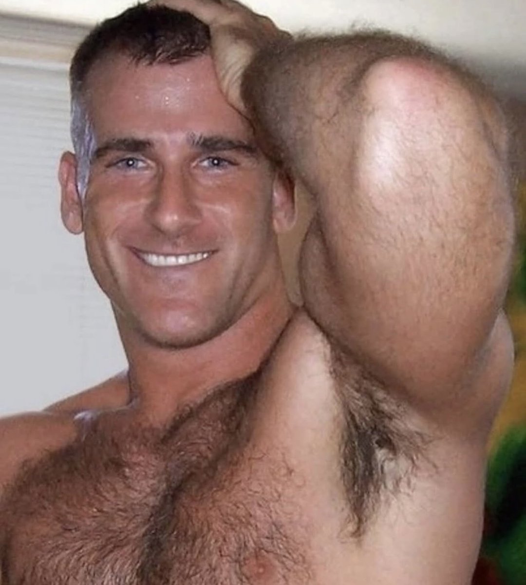 XNT7007's tweet photo. Hall of Fame DILF. He just keeps getting hotter 🥵🥵🥵 https://t.co/piKliT5OSt