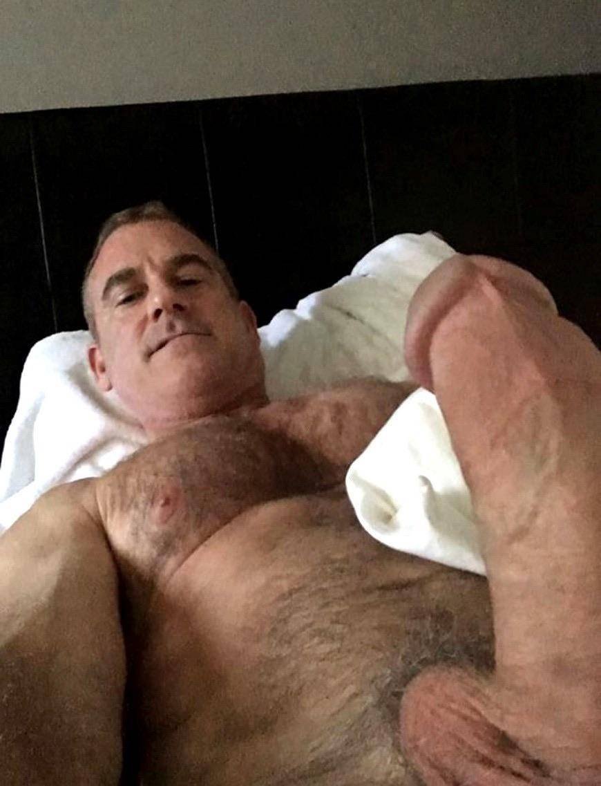 XNT7007's tweet photo. Hall of Fame DILF. He just keeps getting hotter 🥵🥵🥵 https://t.co/piKliT5OSt