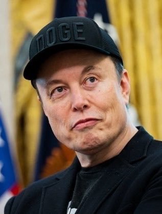 capTercio's tweet photo. La UE ha impuesto a X una multa de 120 millones de € por falta de transparencia en cuanto a su algoritmo.
¿Qué ha hecho Elon Musk?
Publicar su algoritmo en GitHub, con una actualización cada 4 semanas.
Además X hará públicas TODAS las solicitudes de censura de los gobiernos, incluidas las de la UE.