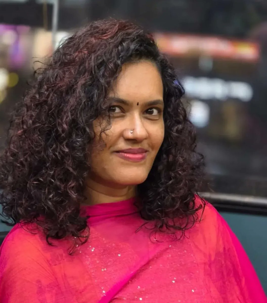 RogerRehfehhb's tweet photo. Hair color is a form of self-expression. Location: OMR-Thoraippakkam 
Landmark: Below Flower Drum 
Contact: 89259 15928 / 044-42088255 
Time: 7am - 12am 
Makeover https://t.co/YLB9ezKwzX