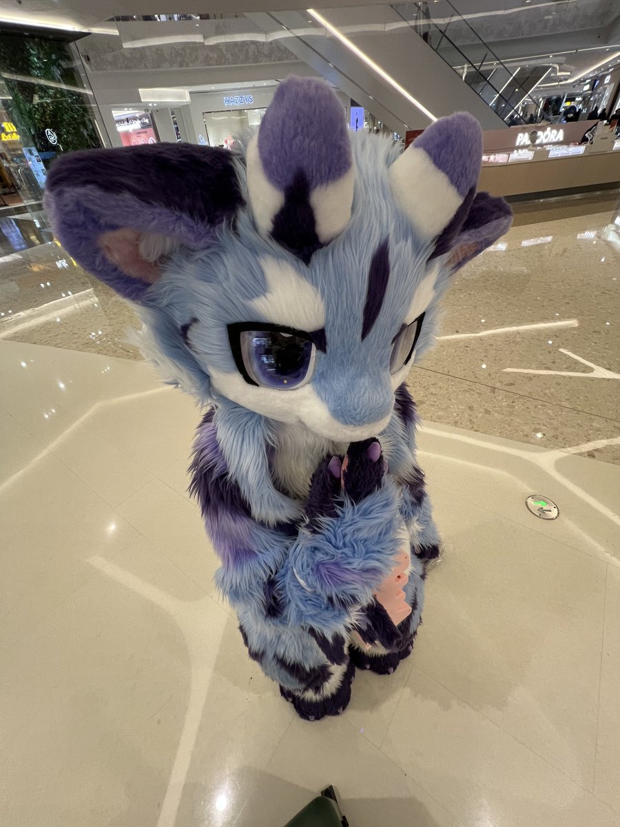 daiyult's tweet photo. 我是ador！我入驻了！#furry https://t.co/nRi9WBEaBF