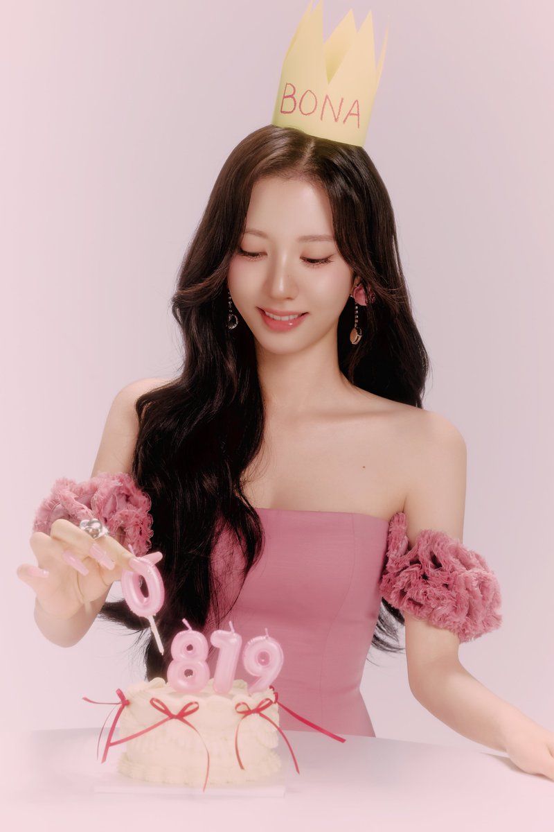 WJSN_Cosmic's tweet photo. [📸]
지여니의 달!!!!!!🤍
생일 축하해 줘서 고마오~~💗
우정 모두 행복한 하루 보냈길 바라구,
우리 앞으로도 함께하자☺️
지여니 간다!!!!!

#WJSN #우주소녀
#BONA #보나
#HAPPY_BONA_DAY https://t.co/uAgNdvk7Q5