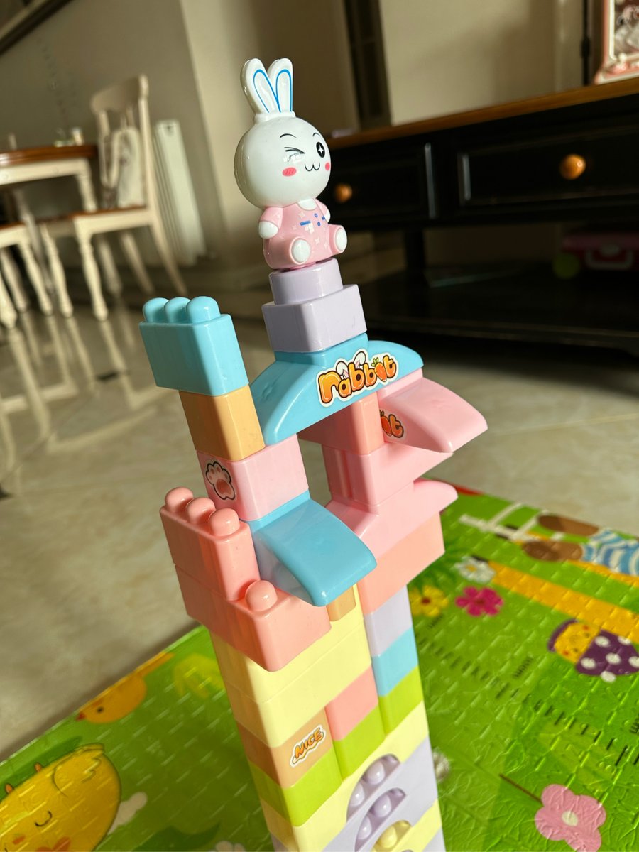 NewCreation4's tweet photo. [“Let’s build the tallest block tower with our little builder today!  Every block stacked brings more giggles and tiny wins—quality time with the mini version of you is the best gift ever! #FamilyFun #ParentKidTime”]， https://t.co/Lje9FBUzBu