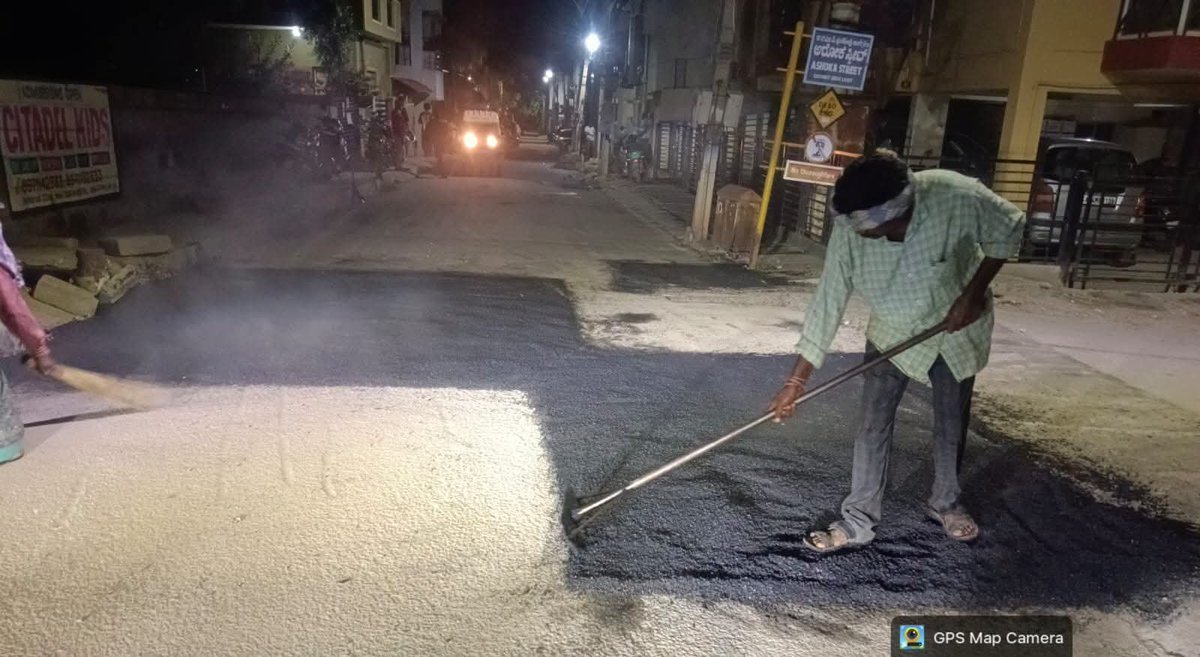 GBA_office's tweet photo. 🛣️ Pothole Filling Work in Progress!

📍 Babusa Palya Ward, Horamavu Division

Pothole filling and road repair works are currently underway in Babusa Palya Ward under the Horamavu Sub-Division of Bengaluru East City Corporation (BECC).

As part of the ongoing efforts to ensure public safety and smooth traffic movement, identified potholes are being repaired on priority.

Safe Roads • Smooth Traffic • A Key Priority of BECC

#BengaluruEastCityCorporation #BECC #PotholeFreeWard #BabusaPalya #Horamavu #RoadSafety #RoadDevelopment #RoadWorks #BengaluruEast #DKShivakumar #KrishnaByreGowda