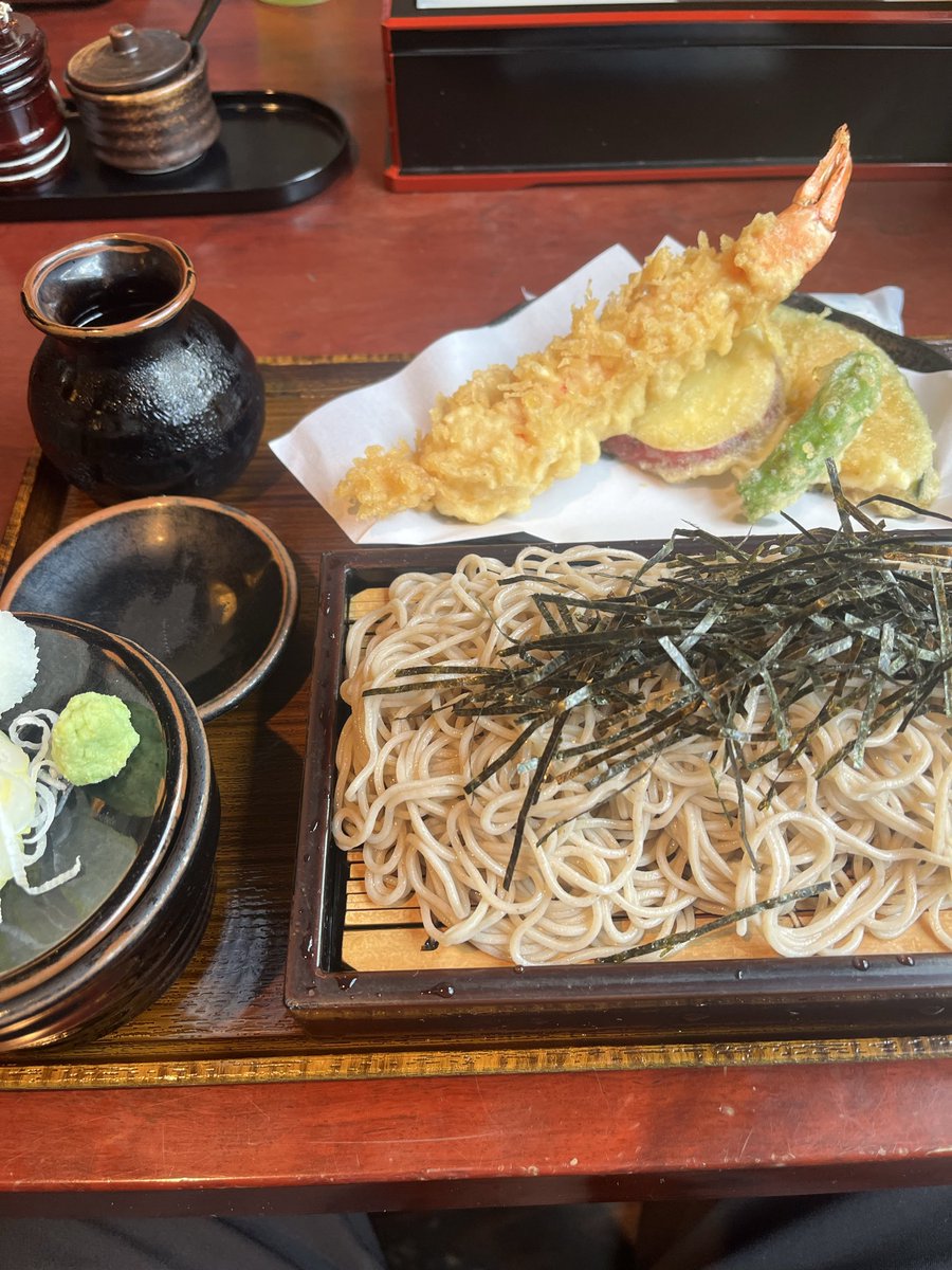 astm9pss's tweet photo. 久しぶりに天ぷら食ったけど毎日食いたくなった https://t.co/rTH32Wn39C